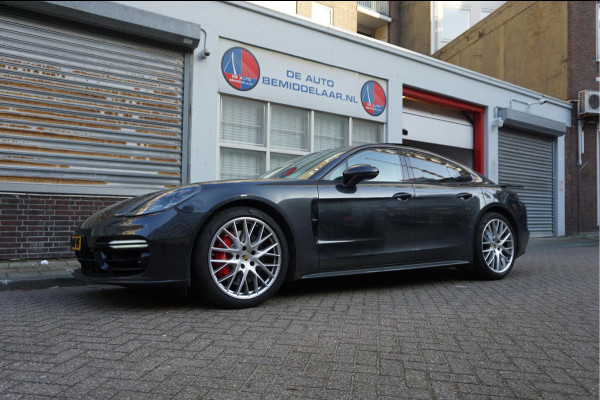 Porsche Panamera 4.0 GTS V8 BiTurbo | Sport Chrono | Luchtvering | Panoramadak | Adaptive + Lane | 4x Memory Verwarming Koeling | Soft close | Sfeerverlichting | Nieuwprijs ca € 226.000,-