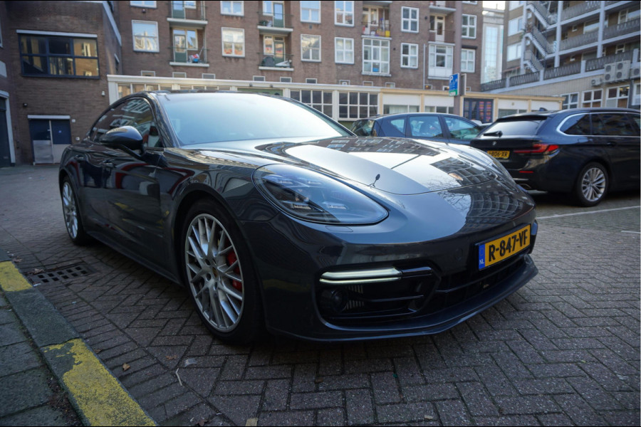 Porsche Panamera 4.0 GTS V8 BiTurbo | Sport Chrono | Luchtvering | Panoramadak | Adaptive + Lane | 4x Memory Verwarming Koeling | Soft close | Sfeerverlichting | Nieuwprijs ca € 226.000,-