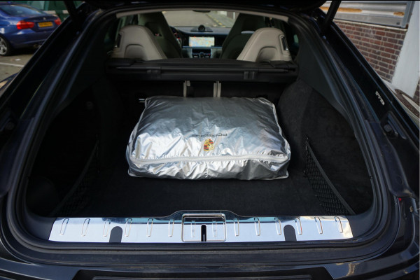 Porsche Panamera 4.0 GTS V8 BiTurbo | Sport Chrono | Luchtvering | Panoramadak | Adaptive + Lane | 4x Memory Verwarming Koeling | Soft close | Sfeerverlichting | Nieuwprijs ca € 226.000,-