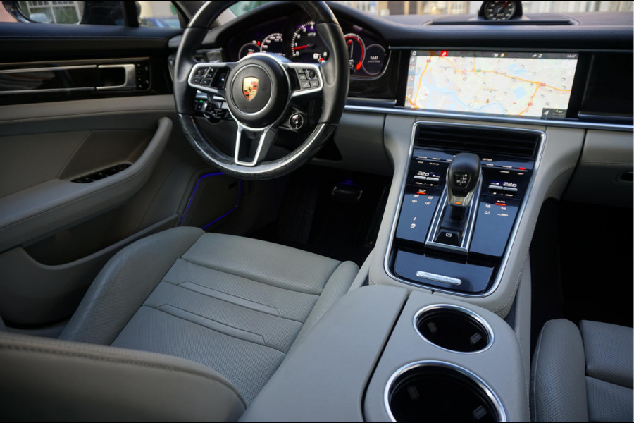 Porsche Panamera 4.0 GTS V8 BiTurbo | Sport Chrono | Luchtvering | Panoramadak | Adaptive + Lane | 4x Memory Verwarming Koeling | Soft close | Sfeerverlichting | Nieuwprijs ca € 226.000,-