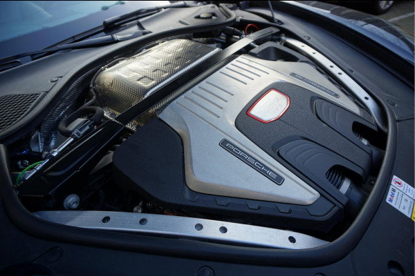 Porsche Panamera 4.0 GTS V8 BiTurbo | Sport Chrono | Luchtvering | Panoramadak | Adaptive + Lane | 4x Memory Verwarming Koeling | Soft close | Sfeerverlichting | Nieuwprijs ca € 226.000,-