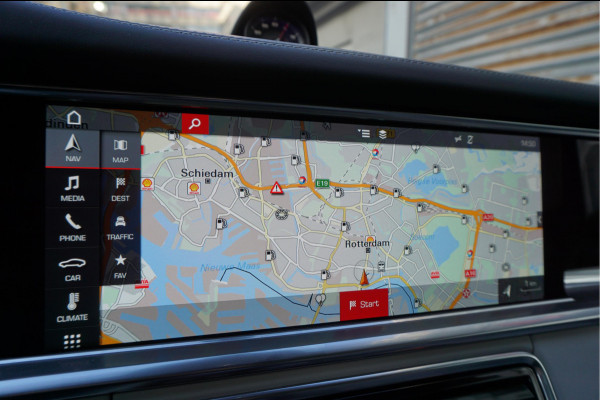 Porsche Panamera 4.0 GTS V8 BiTurbo | Sport Chrono | Luchtvering | Panoramadak | Adaptive + Lane | 4x Memory Verwarming Koeling | Soft close | Sfeerverlichting | Nieuwprijs ca € 226.000,-