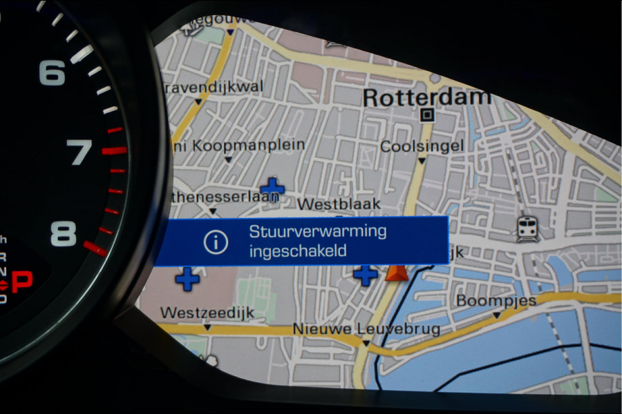 Porsche Panamera 4.0 GTS V8 BiTurbo | Sport Chrono | Luchtvering | Panoramadak | Adaptive + Lane | 4x Memory Verwarming Koeling | Soft close | Sfeerverlichting | Nieuwprijs ca € 226.000,-