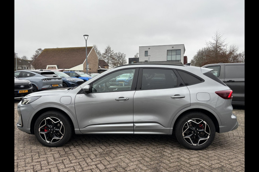 Ford Kuga 2.5 PHEV ST-Line X 243pk | orig. NL auto | Panoramadak | Wegklapbare trekhaak | Winter Pack | 19 inch | Adaptieve LED | Head up Display | Solar Silver