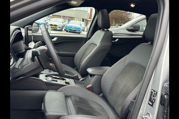 Ford Kuga 2.5 PHEV ST-Line X 243pk | orig. NL auto | Panoramadak | Wegklapbare trekhaak | Winter Pack | 19 inch | Adaptieve LED | Head up Display | Solar Silver