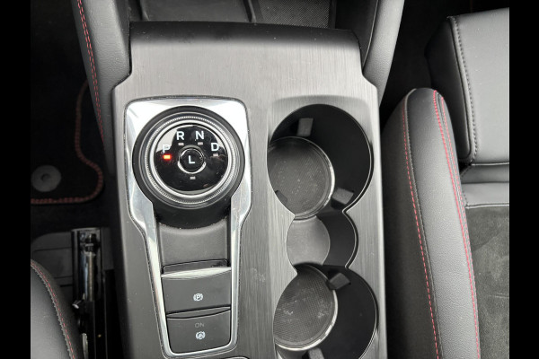 Ford Kuga 2.5 PHEV ST-Line X 243pk | orig. NL auto | Panoramadak | Wegklapbare trekhaak | Winter Pack | 19 inch | Adaptieve LED | Head up Display | Solar Silver