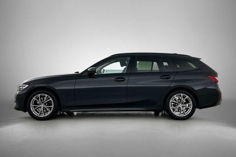 BMW 3 Serie Touring 320i Executive Edition(2e Eig, NL-auto, Dealer onderH, Navi Prof, Carplay, Sportstoelen, Parkeerhulp, Etc)