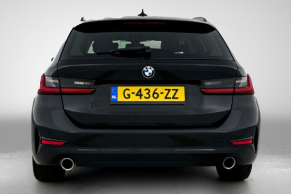 BMW 3 Serie Touring 320i Executive Edition(2e Eig, NL-auto, Dealer onderH, Navi Prof, Carplay, Sportstoelen, Parkeerhulp, Etc)