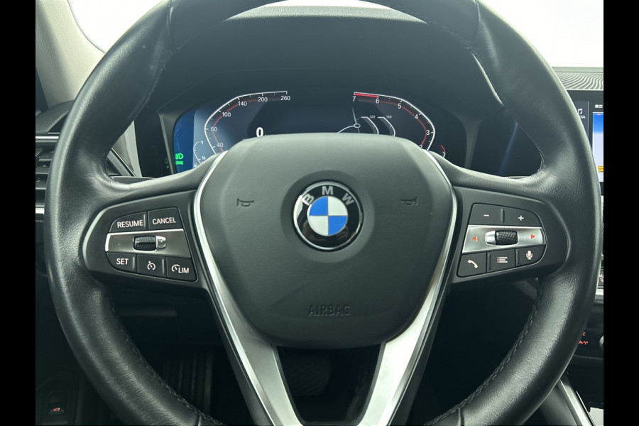 BMW 3 Serie Touring 320i Executive Edition(2e Eig, NL-auto, Dealer onderH, Navi Prof, Carplay, Sportstoelen, Parkeerhulp, Etc)