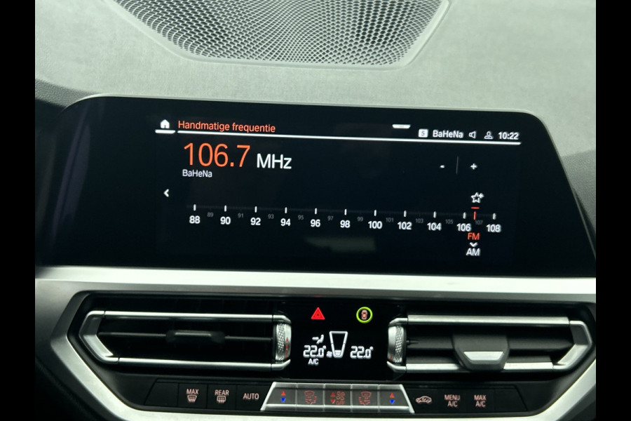 BMW 3 Serie Touring 320i Executive Edition(2e Eig, NL-auto, Dealer onderH, Navi Prof, Carplay, Sportstoelen, Parkeerhulp, Etc)