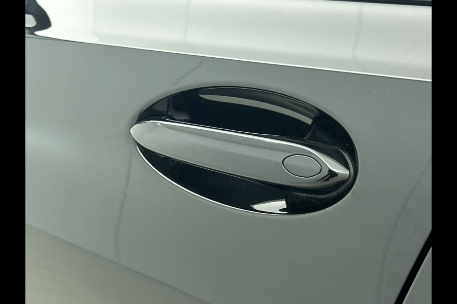 BMW 3 Serie Touring 320i Executive Edition(2e Eig, NL-auto, Dealer onderH, Navi Prof, Carplay, Sportstoelen, Parkeerhulp, Etc)