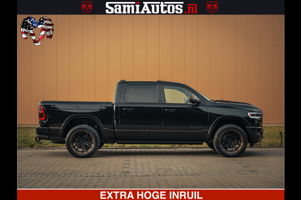 Dodge Ram 1500 Limited Night H.O 540HP 706Nm | Massage + Full Option | De Meest Luxe en Volle Pick-Up in zijn Klasse | Comfortabele Dubbele Cabine met Royale 5 Zitplaatsen | BPM vrij | Nu Leverbaar uit Voorraad | Voorraad Nr 2370 - 5411