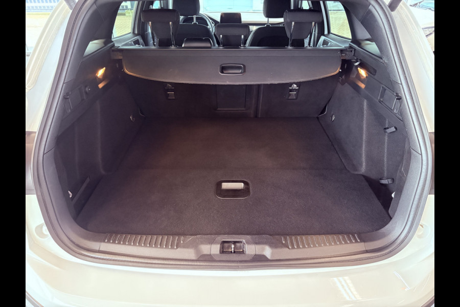 Ford FOCUS Wagon 1.0 EcoB.Hybrid 155pk Active X Business KEYLESS/B&OAUDIO/CAMERA/NAVI/CARPLAY/18INCH