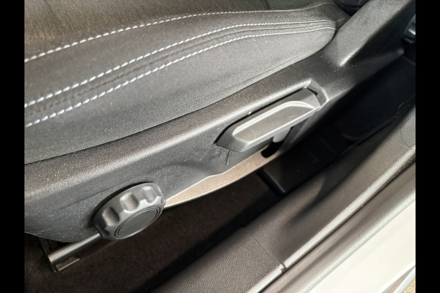 Ford FOCUS Wagon 1.0 EcoB.Hybrid 155pk Active X Business KEYLESS/B&OAUDIO/CAMERA/NAVI/CARPLAY/18INCH