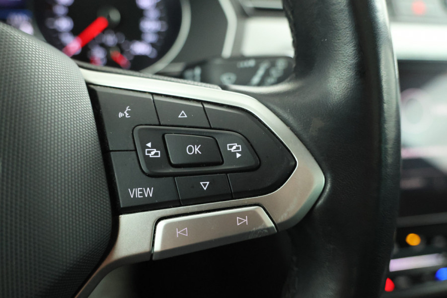 Volkswagen Passat Variant 1.5 TSI Elegance Business Trekhaak, Panorama, Navigatie, Stoelverwarming!