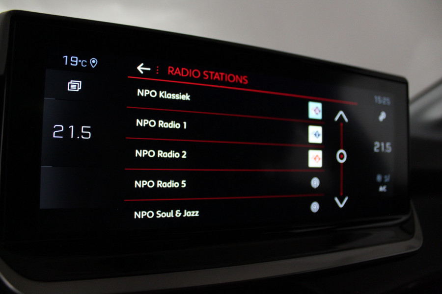 Peugeot 208 1.2 PureTech Allure Pack > 100pk/Achteruitrijcamera/LED-Kpolampen/Navi/lichtmetalen velgen...