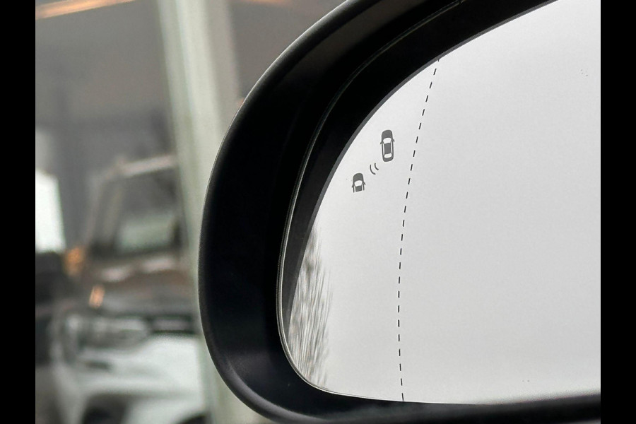 Hyundai Kona EV Fashion 64 kWh | SOH: 96,2% | 3 Fase | warmtepomp | Black Edition LM |  HUD | Blindspot | Climate | Navi |