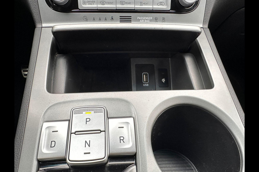 Hyundai Kona EV Fashion 64 kWh | SOH: 96,2% | 3 Fase | warmtepomp | Black Edition LM |  HUD | Blindspot | Climate | Navi |