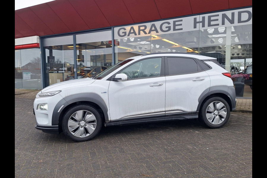 Hyundai Kona EV Fashion 64 kWh | SOH: 89,5%  | LED | Adaptive CC | Blindspot | Stoelverwarming | Camera |