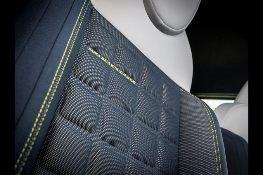 Fiat Grande Panda La Prima 11 kW 44 kWh | Uit voorraad leverbaar | Clima | Cruise | Camera | Apple Carplay | 17" | Navi | Winter Pack