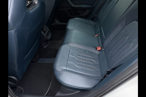 CUPRA Formentor 1.4 e-Hybrid VZ Copper Edition / Trekhaak (1.500KG) / Panoramadak / PDC / Adaptive Cruise / Leder / 245 PK