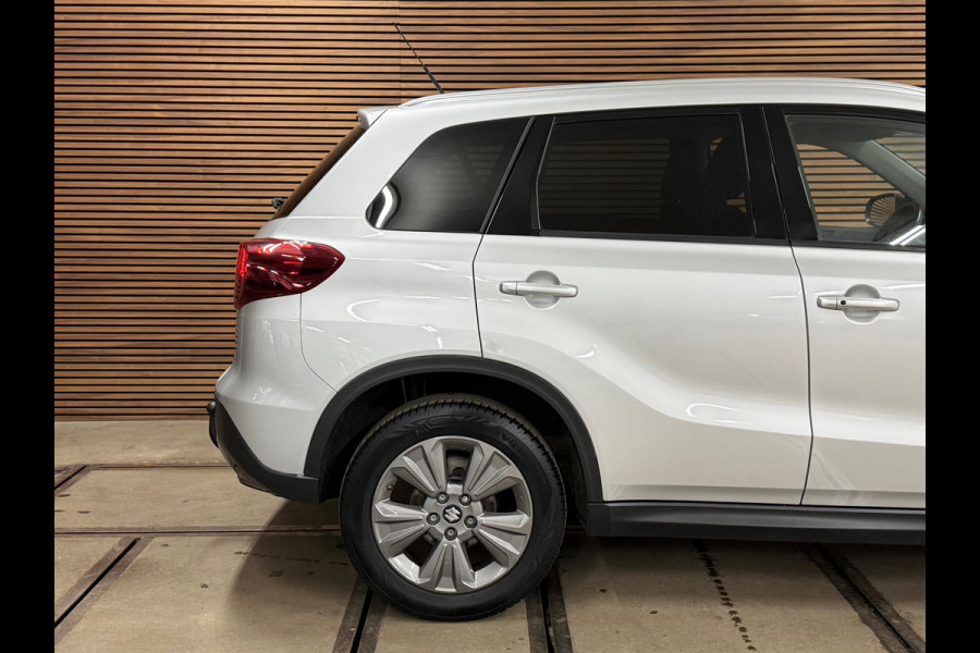 Suzuki Vitara 1.4 Boosterjet Select Smart Hybrid Automaat | LED | Camera | Trekhaak