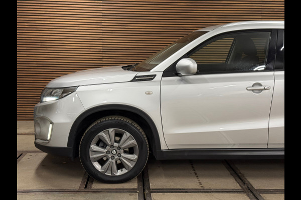 Suzuki Vitara 1.4 Boosterjet Select Smart Hybrid Automaat | LED | Camera | Trekhaak