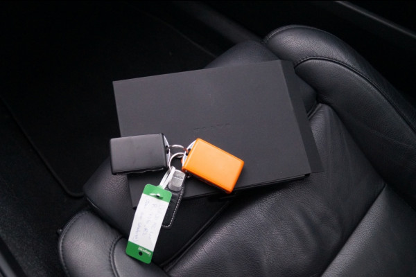 Volvo XC40 1.5 T4 Plug-in Hybrid Core Bright -LEER-NAVI-ECC-