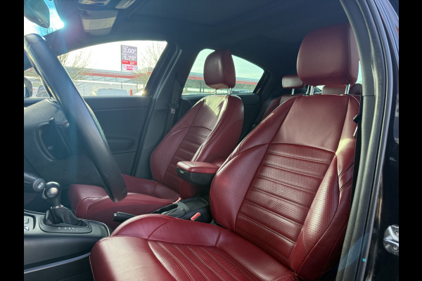 Alfa Romeo Giulietta 1.4 Turbo MultiAir Super | NL-auto | Pano | Leder | Navi | Cruise