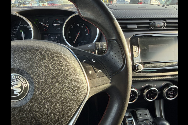 Alfa Romeo Giulietta 1.4 Turbo MultiAir Super | NL-auto | Pano | Leder | Navi | Cruise