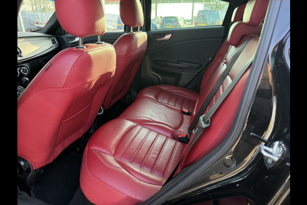 Alfa Romeo Giulietta 1.4 Turbo MultiAir Super | NL-auto | Pano | Leder | Navi | Cruise