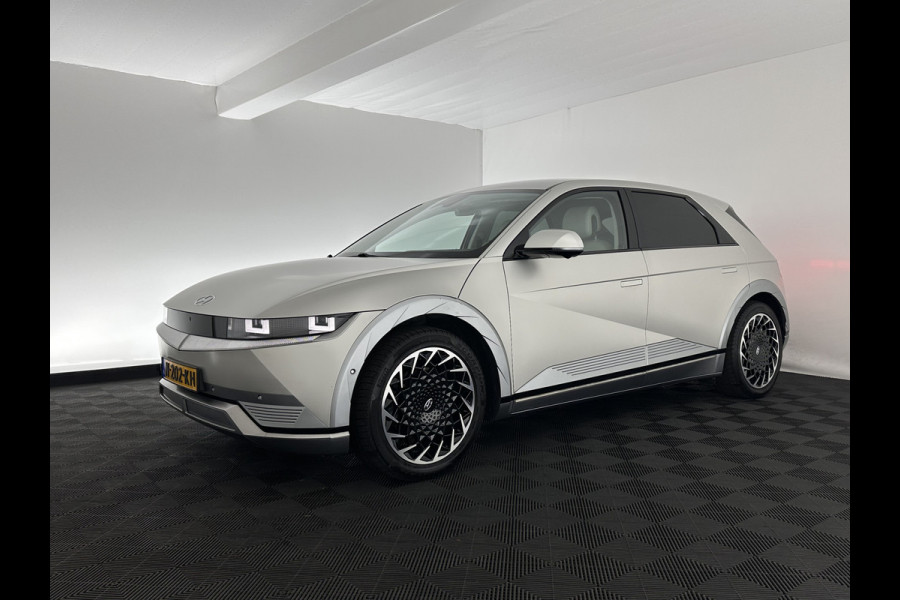 Hyundai IONIQ 5 Lounge 73kWh [ 3-Fase ] {SOH-97%} (INCL-BTW) Aut *HEATPUMP | LEATHER | PREMIUM-AUDIO | FULL-LED | ADAPTIVE-CRUISE | BLINDSPOT | DIGI-COCKPIT | AMBIENTLIGHT | DAB | SHIFT-PADDLES | HEAD-UP | NAVI-FULLMAP | KEYLESS | ...