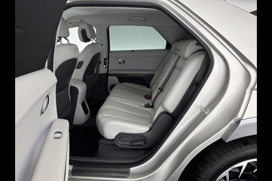 Hyundai IONIQ 5 Lounge 73kWh [ 3-Fase ] {SOH-97%} (INCL-BTW) Aut *HEATPUMP | LEATHER | PREMIUM-AUDIO | FULL-LED | ADAPTIVE-CRUISE | BLINDSPOT | DIGI-COCKPIT | AMBIENTLIGHT | DAB | SHIFT-PADDLES | HEAD-UP | NAVI-FULLMAP | KEYLESS | ...