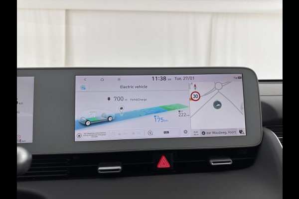 Hyundai IONIQ 5 Lounge 73kWh [ 3-Fase ] {SOH-97%} (INCL-BTW) Aut *HEATPUMP | LEATHER | PREMIUM-AUDIO | FULL-LED | ADAPTIVE-CRUISE | BLINDSPOT | DIGI-COCKPIT | AMBIENTLIGHT | DAB | SHIFT-PADDLES | HEAD-UP | NAVI-FULLMAP | KEYLESS | ...