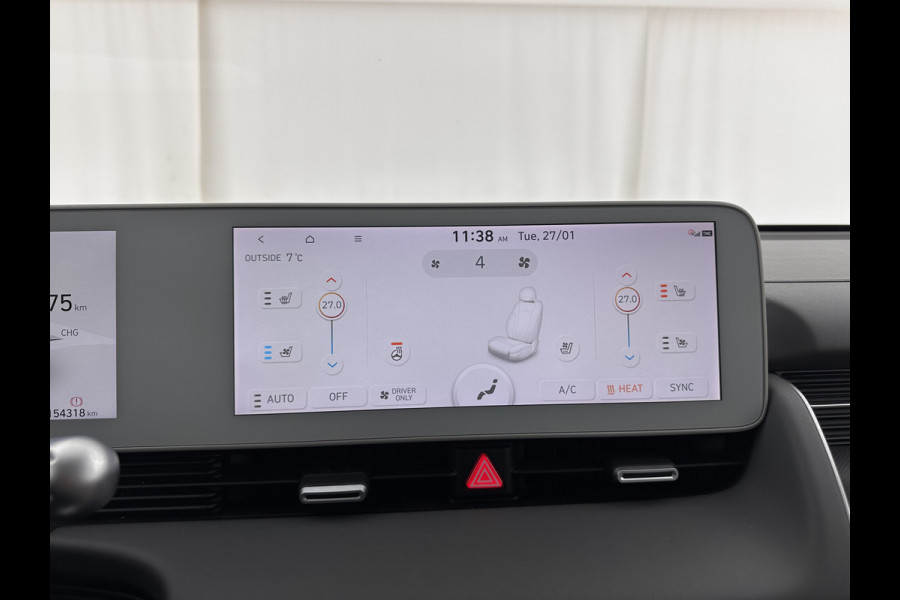 Hyundai IONIQ 5 Lounge 73kWh [ 3-Fase ] {SOH-97%} (INCL-BTW) Aut *HEATPUMP | LEATHER | PREMIUM-AUDIO | FULL-LED | ADAPTIVE-CRUISE | BLINDSPOT | DIGI-COCKPIT | AMBIENTLIGHT | DAB | SHIFT-PADDLES | HEAD-UP | NAVI-FULLMAP | KEYLESS | ...