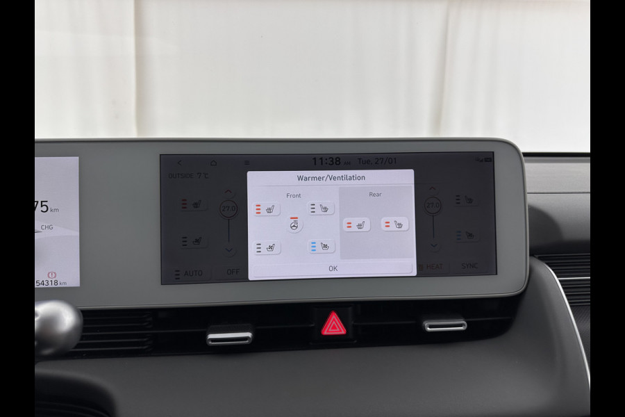 Hyundai IONIQ 5 Lounge 73kWh [ 3-Fase ] {SOH-97%} (INCL-BTW) Aut *HEATPUMP | LEATHER | PREMIUM-AUDIO | FULL-LED | ADAPTIVE-CRUISE | BLINDSPOT | DIGI-COCKPIT | AMBIENTLIGHT | DAB | SHIFT-PADDLES | HEAD-UP | NAVI-FULLMAP | KEYLESS | ...