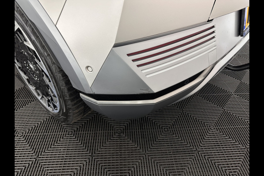 Hyundai IONIQ 5 Lounge 73kWh [ 3-Fase ] {SOH-97%} (INCL-BTW) Aut *HEATPUMP | LEATHER | PREMIUM-AUDIO | FULL-LED | ADAPTIVE-CRUISE | BLINDSPOT | DIGI-COCKPIT | AMBIENTLIGHT | DAB | SHIFT-PADDLES | HEAD-UP | NAVI-FULLMAP | KEYLESS | ...