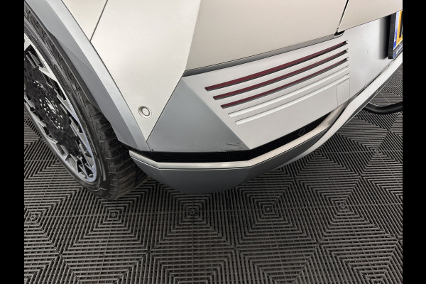 Hyundai IONIQ 5 Lounge 73kWh [ 3-Fase ] {SOH-97%} (INCL-BTW) Aut *HEATPUMP | LEATHER | PREMIUM-AUDIO | FULL-LED | ADAPTIVE-CRUISE | BLINDSPOT | DIGI-COCKPIT | AMBIENTLIGHT | DAB | SHIFT-PADDLES | HEAD-UP | NAVI-FULLMAP | KEYLESS | ...