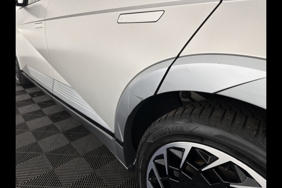 Hyundai IONIQ 5 Lounge 73kWh [ 3-Fase ] {SOH-97%} (INCL-BTW) Aut *HEATPUMP | LEATHER | PREMIUM-AUDIO | FULL-LED | ADAPTIVE-CRUISE | BLINDSPOT | DIGI-COCKPIT | AMBIENTLIGHT | DAB | SHIFT-PADDLES | HEAD-UP | NAVI-FULLMAP | KEYLESS | ...