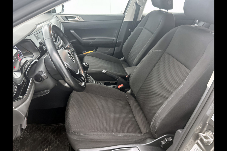 Volkswagen Polo 1.0 TSI Comfortline (NL-auto, Goed OnderH, Parkeersensoren, Adaptieve Cruise Con, Airco, Etc)