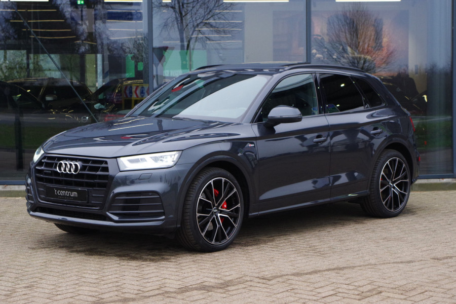 Audi Q5 55 TFSI e 367 PK Quattro Competition S-Line PHEV, Luchtvering, Panoramadak, Camera