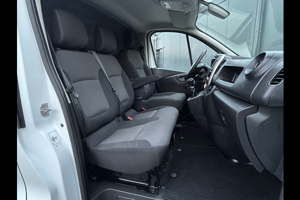 Renault Trafic 2.0 dCi 146 PK / L2H1 / 1e EIG. / AUTOMAAT / SORTIMO INRICHTING / TREKHAAK / AIRCO / CRUISE / BLUETOOTH / 3-ZITS