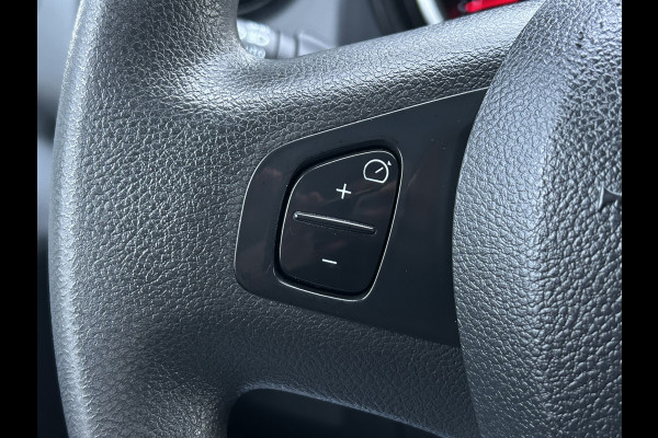 Renault Trafic 2.0 dCi 146 PK / L2H1 / 1e EIG. / AUTOMAAT / SORTIMO INRICHTING / TREKHAAK / AIRCO / CRUISE / BLUETOOTH / 3-ZITS