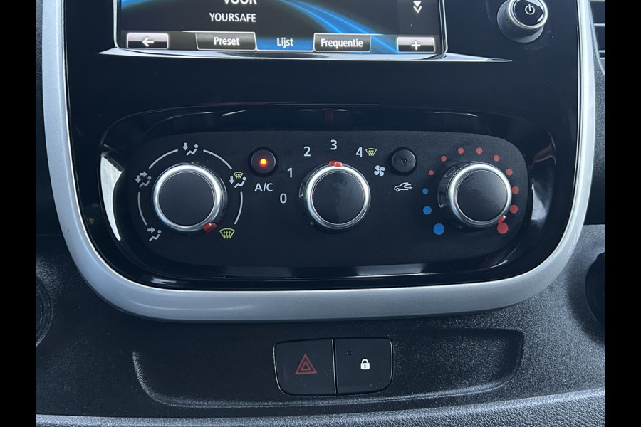 Renault Trafic 2.0 dCi 146 PK / L2H1 / 1e EIG. / AUTOMAAT / SORTIMO INRICHTING / TREKHAAK / AIRCO / CRUISE / BLUETOOTH / 3-ZITS