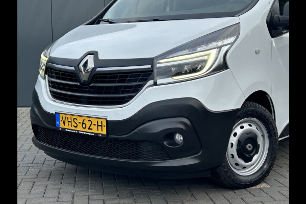 Renault Trafic 2.0 dCi 146 PK / L2H1 / 1e EIG. / AUTOMAAT / SORTIMO INRICHTING / TREKHAAK / AIRCO / CRUISE / BLUETOOTH / 3-ZITS