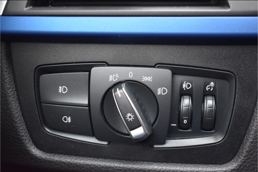 BMW 3 Serie Touring 318i Edition Automaat M Sport Shadow Executive / Navigatie / Clima / Keyless / Trekhaak / 18"LM