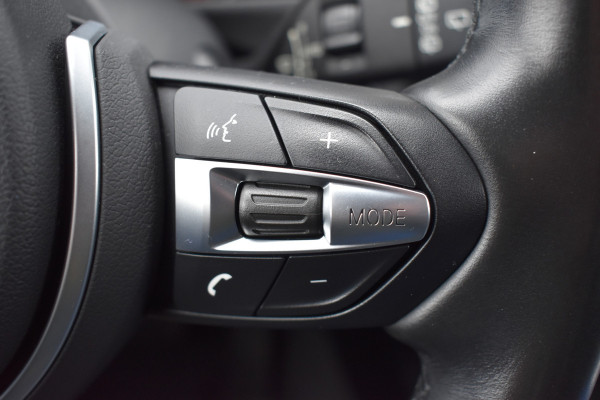 BMW 3 Serie Touring 318i Edition Automaat M Sport Shadow Executive / Navigatie / Clima / Keyless / Trekhaak / 18"LM