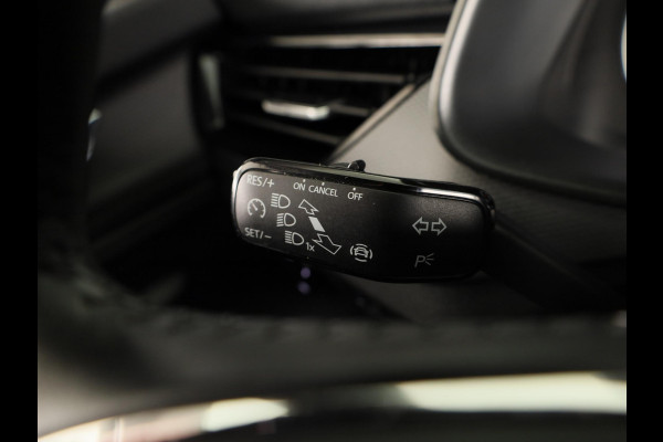 Škoda Kamiq 1.0 TSI Ambition 110 pk | Verlengde garantie | Navigatie via App | Cruise control | LED koplampen | Apple Carplay/Android Auto |