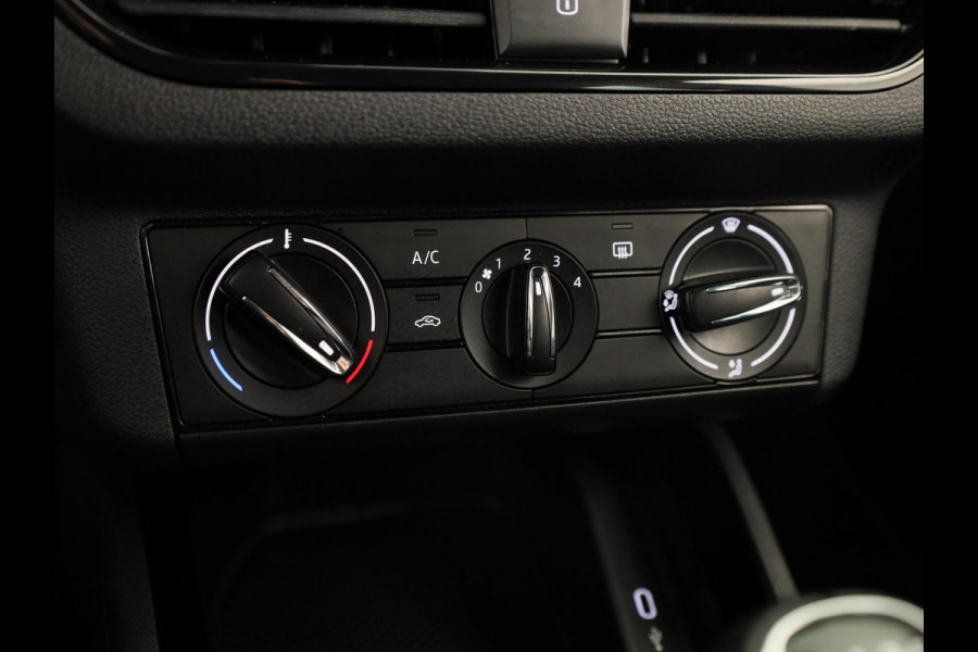 Škoda Kamiq 1.0 TSI Ambition 110 pk | Verlengde garantie | Navigatie via App | Cruise control | LED koplampen | Apple Carplay/Android Auto |