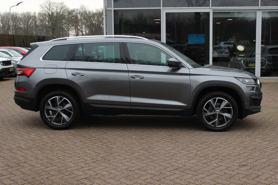Škoda Kodiaq 1.5 TSI Business Edition Plus / Trekhaak / 360Camera / Leder / CarPlay / Keyless / 19'' / Matrix LED / Stoelventilatie / Stoelverwarming V+A / Stuurverwarming / Dodehoek / DAB / ACC
